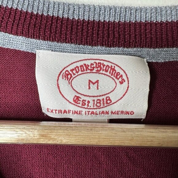 Vintage Brooks Brothers Sweater Mens Sz M Burgundy 100% Merino Wool V Neck - Picture 6 of 9